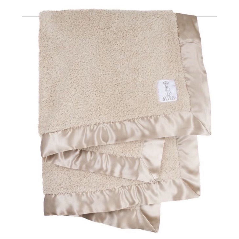 ❗️Last Chance❗️Little Giraffe Chenille Blanket